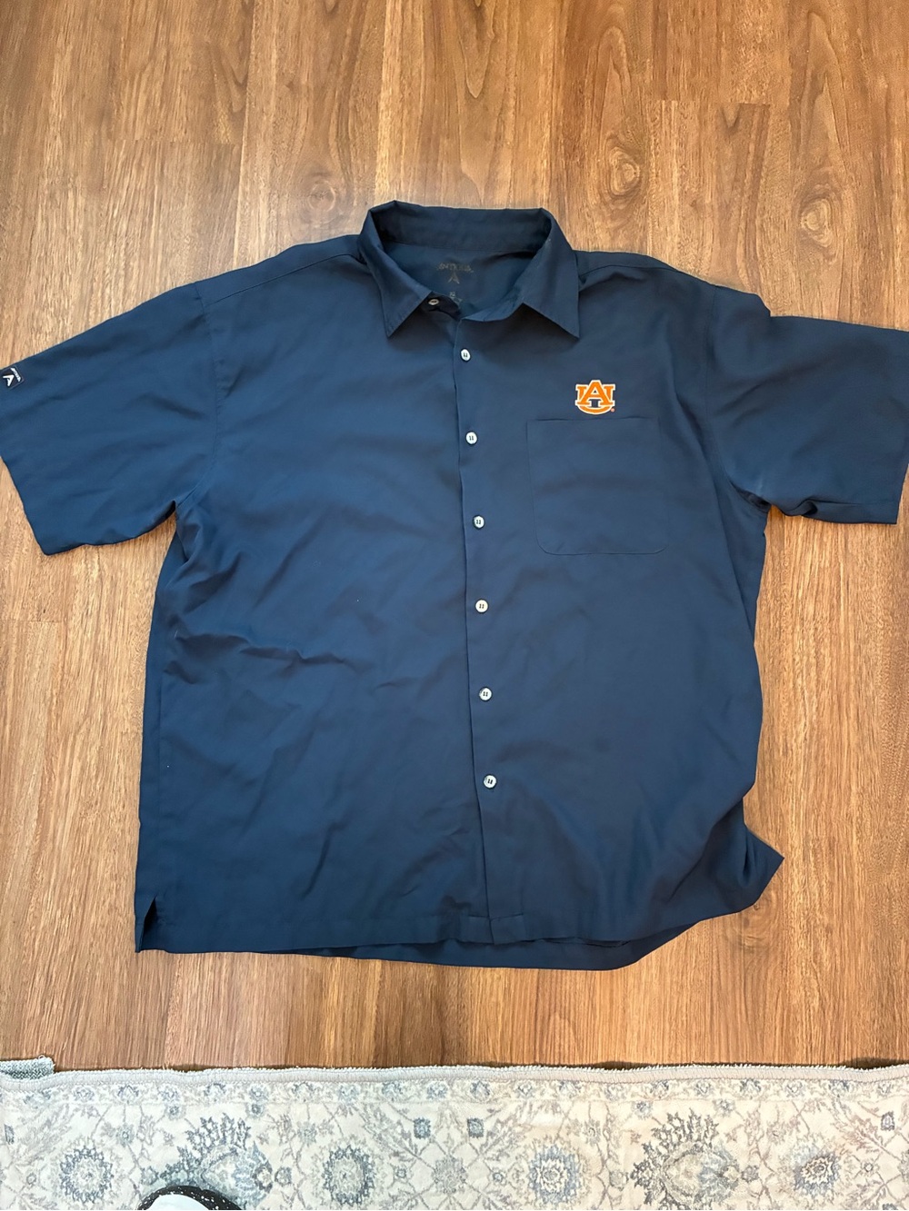 Auburn University Tigers Navy Short-Sleeve Button-Up Fishing shirt size XL